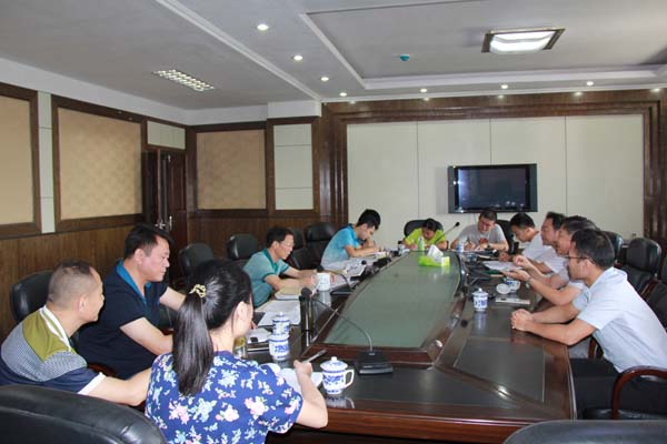 市中院审管办就案件归档工作进行调研
