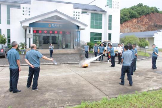景德镇高速路政支队举办消防安全演练培训