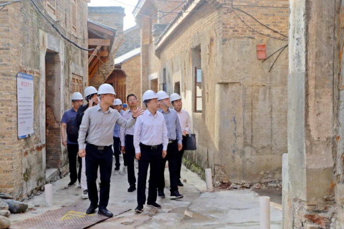 胡春平在昌江区、珠山区挂点片区实地调研申遗工作