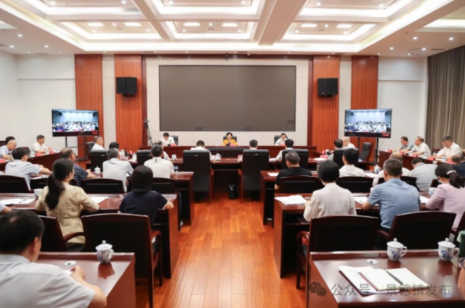 市委深入贯彻中央八项规定精神学习教育集中整治工作推进会召开