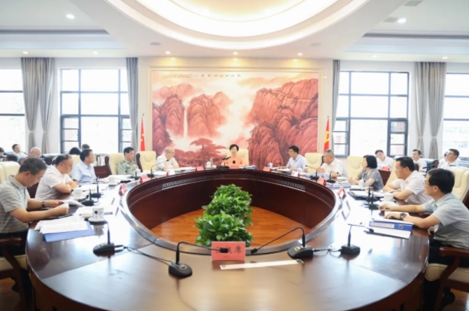 市委全面从严治党专题会议召开